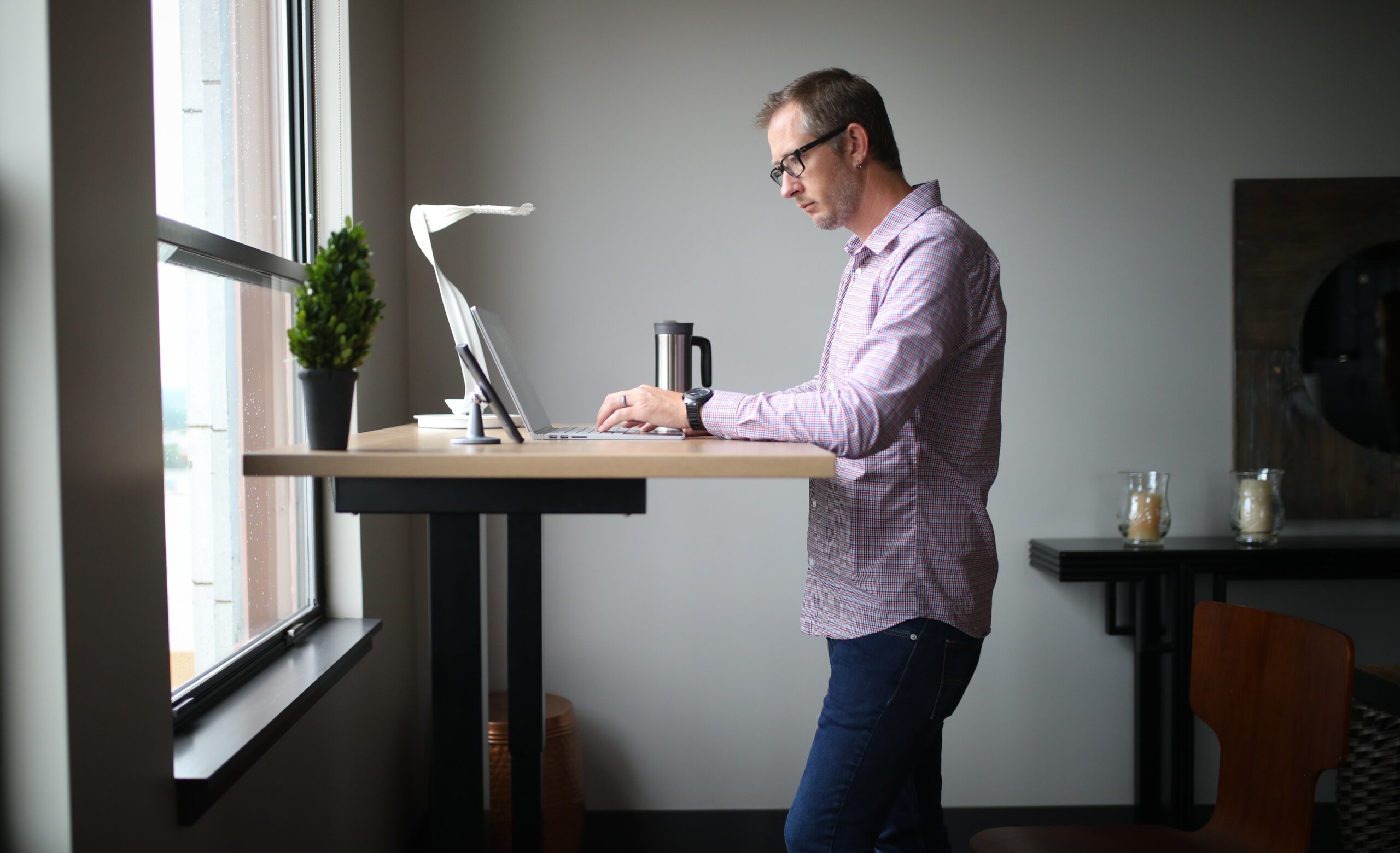 Ergonomisk ståmatta för kontor och ergonomisk balansplatta för varierande kontorsarbete