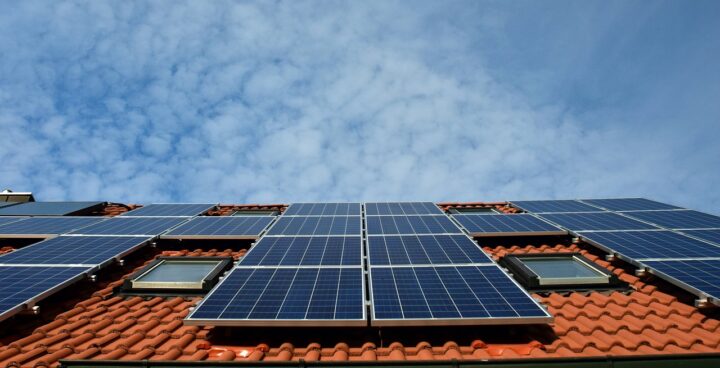 4 anledningar till att skaffa solpaneler till ditt hem